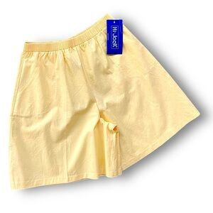 Vintage NWT Women’s Light Yellow Elastic Waist Shorts